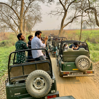 Canter Bus Safari Dhikala Zone